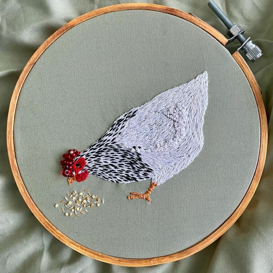 I Spent Hundreds Of Hours Embroidering These Animals///