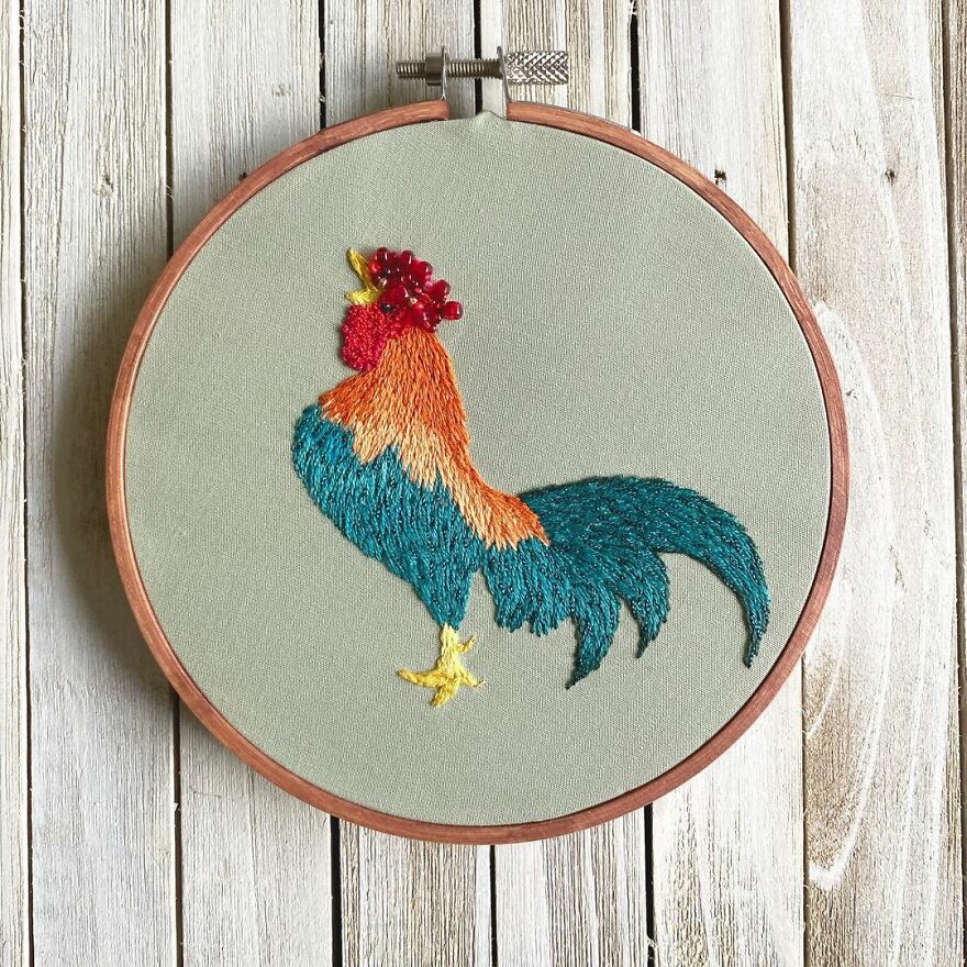 I Spent Hundreds Of Hours Embroidering These Animals///