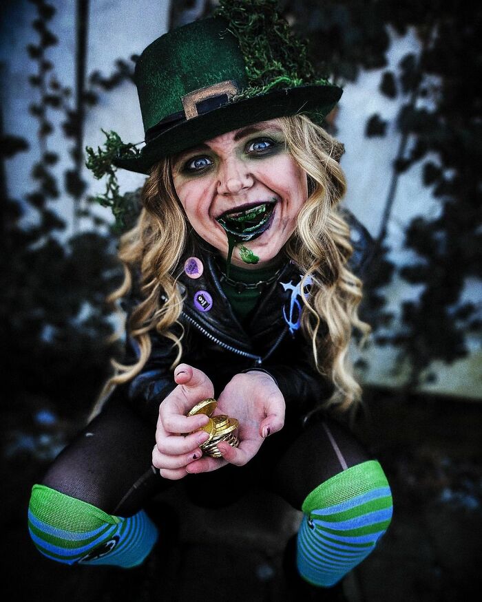 7 Year Old Girl Makes The Most Amazing Horror Movie Cosplays