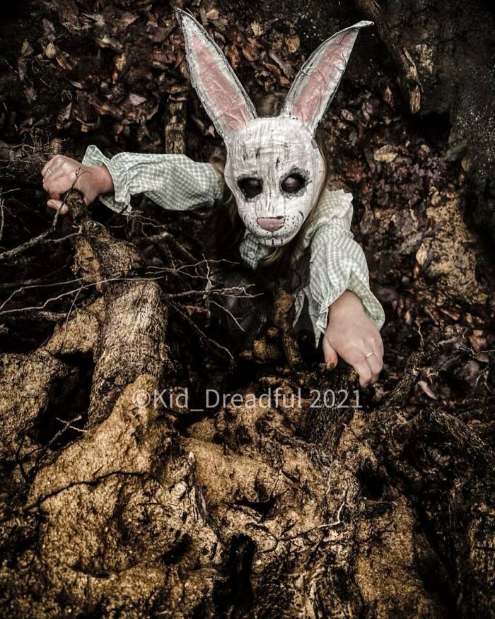 7 Year Old Girl Makes The Most Amazing Horror Movie Cosplays