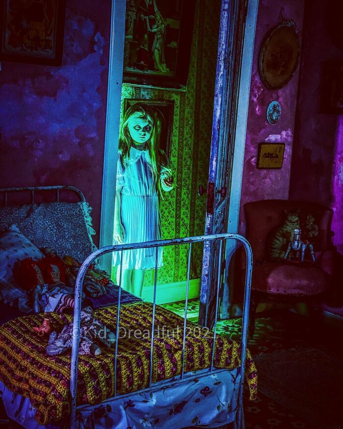 7 Year Old Girl Makes The Most Amazing Horror Movie Cosplays