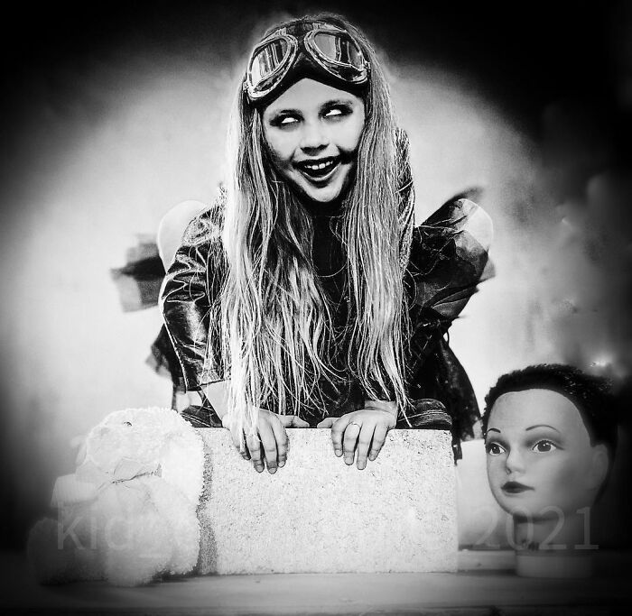 7 Year Old Girl Makes The Most Amazing Horror Movie Cosplays