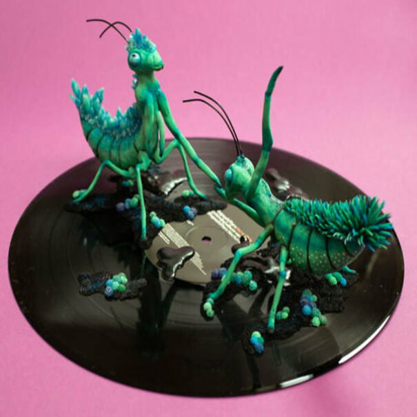 Stephanie Kilgast's Wonderful Creations From Trash To Art!