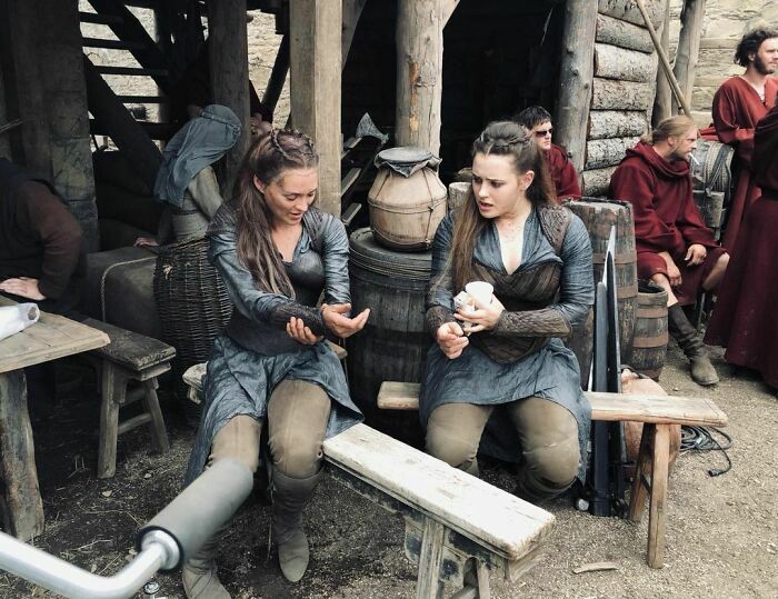 Katherine Langford And Her Stunt Double Saskia Allen