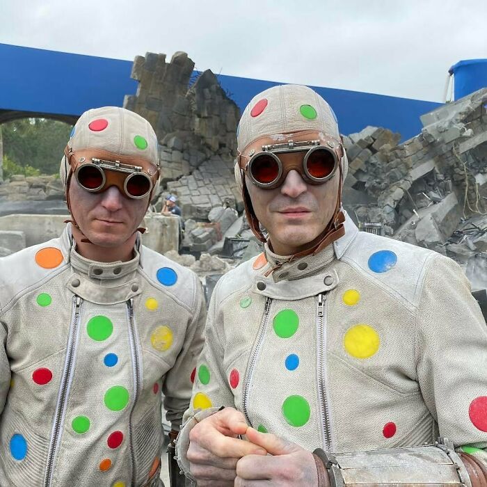 David Dastmalchian With His Stunt Double On The Set Of The Suicide Squad