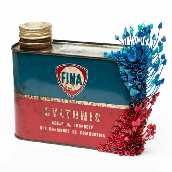 Stephanie Kilgast's Wonderful Creations From Trash To Art!