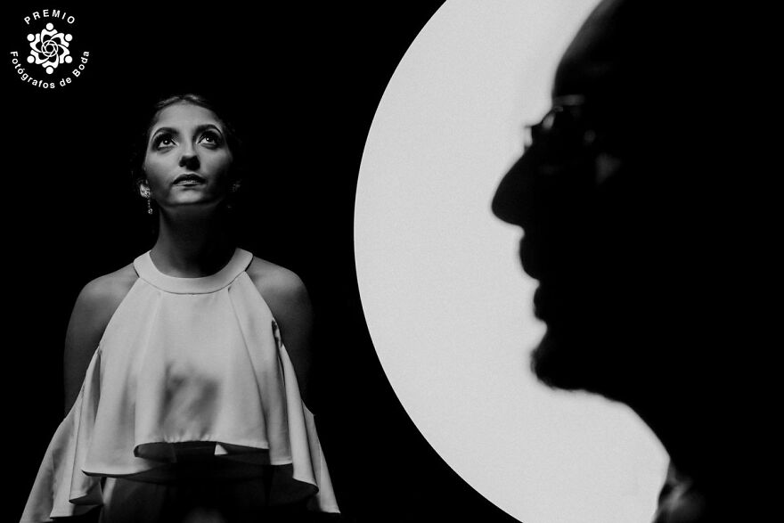 Artistic Bride And Groom Portrait By Leonel Longa