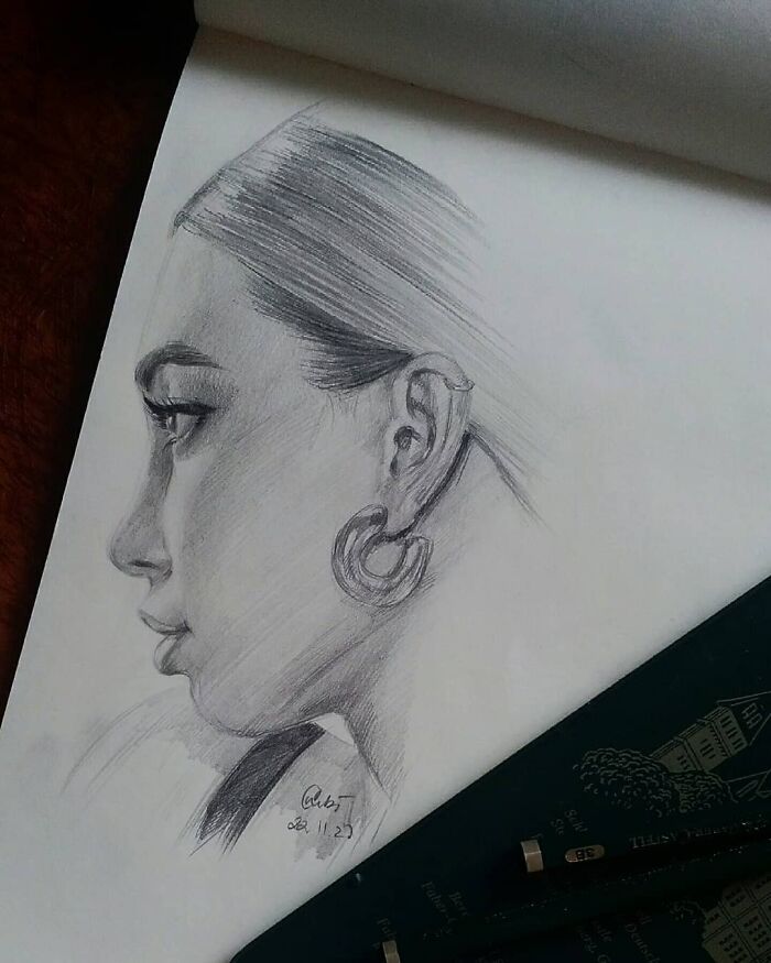 I See Something Special In Everyone And That's Why I Create These Portraits (20 Pics )