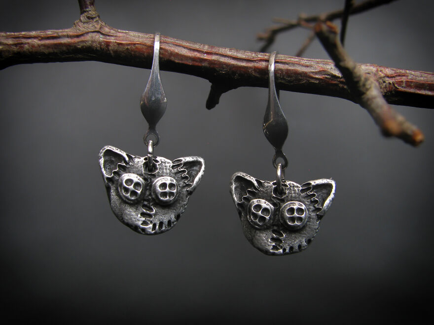 Two Clinical Psychologists Create Sombre But Kind Pewter Jewellery (36 Photo)