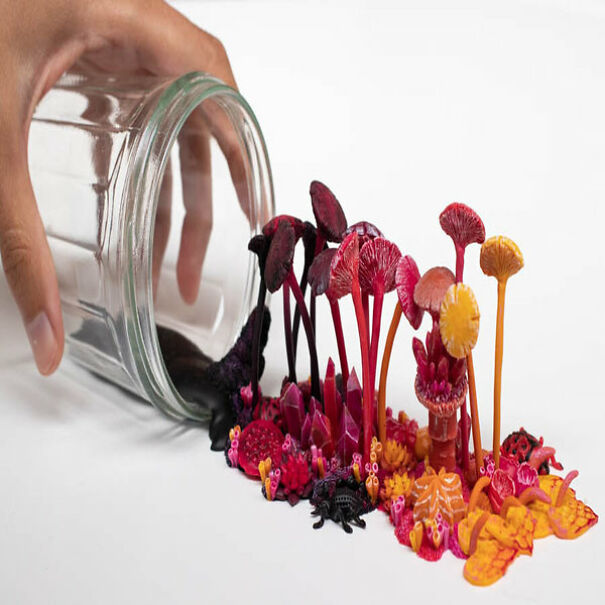 Stephanie Kilgast's Wonderful Creations From Trash To Art!