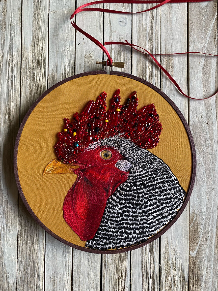 I Spent Hundreds Of Hours Embroidering These Animals///