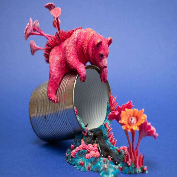 Stephanie Kilgast's Wonderful Creations From Trash To Art!