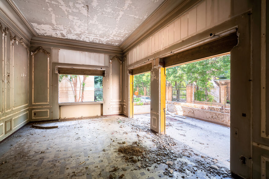 Rizk Building Across Sursock Palace