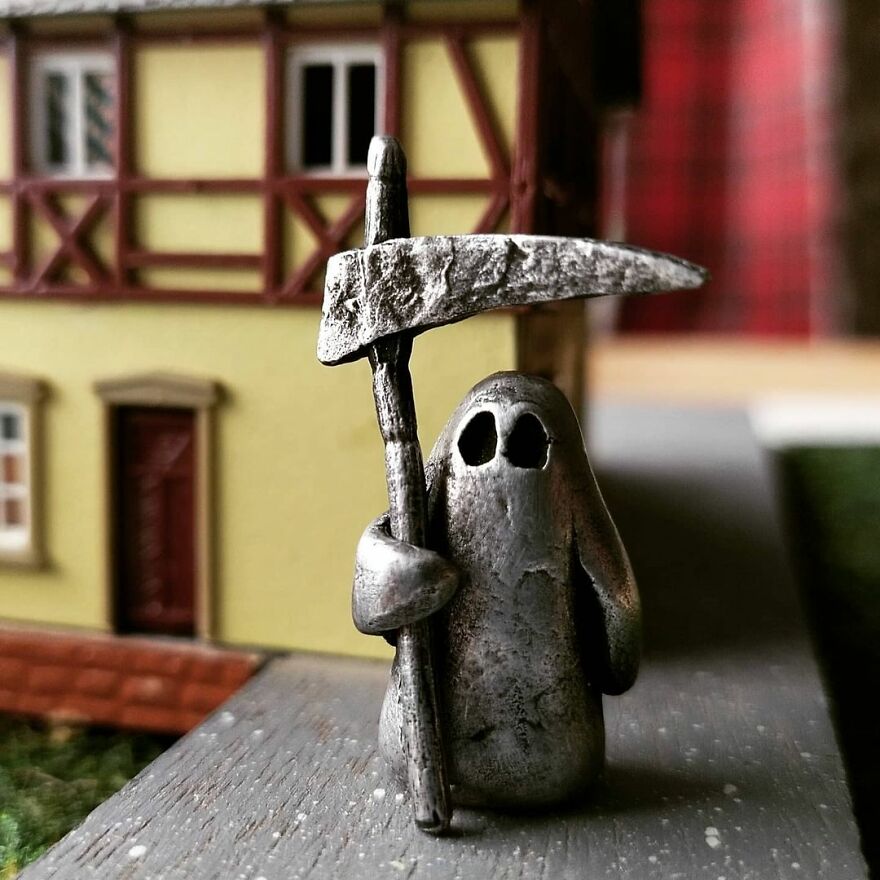 Two Clinical Psychologists Create Sombre But Kind Pewter Jewellery (36 Photo)