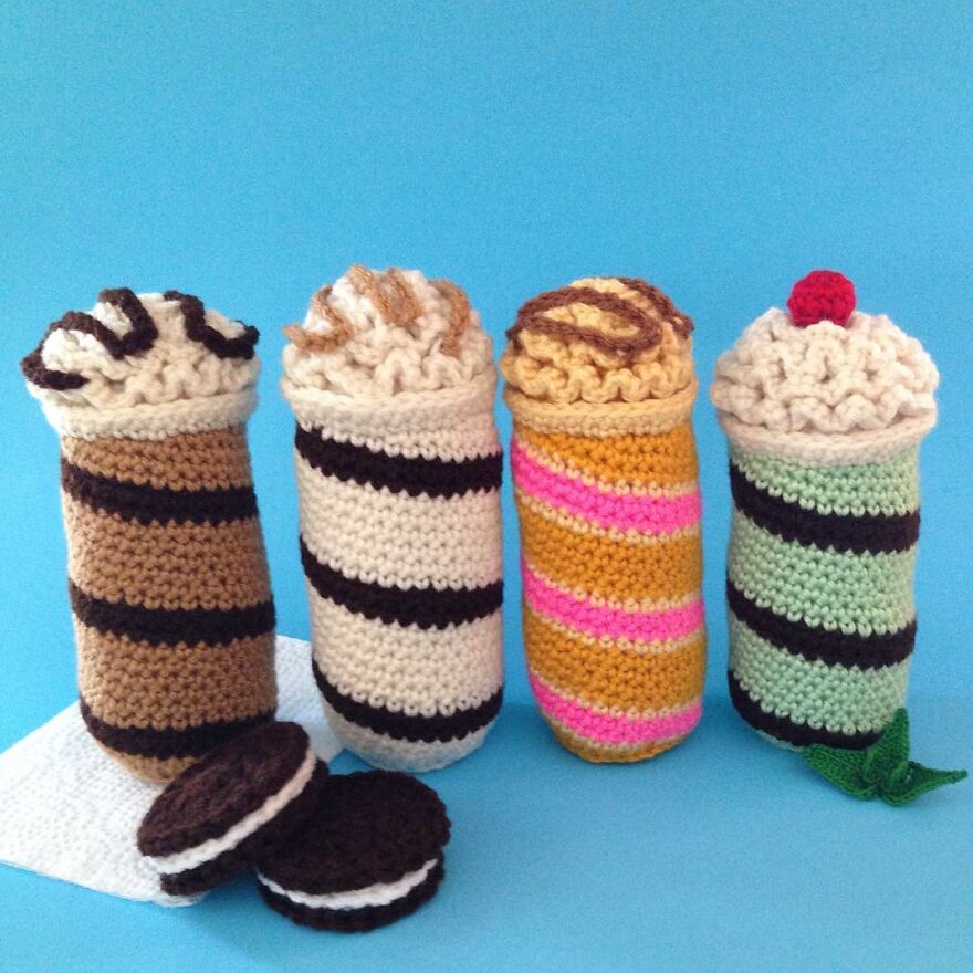 Woman Makes Crochet Dough Dishes That Are Simply "Delicious"