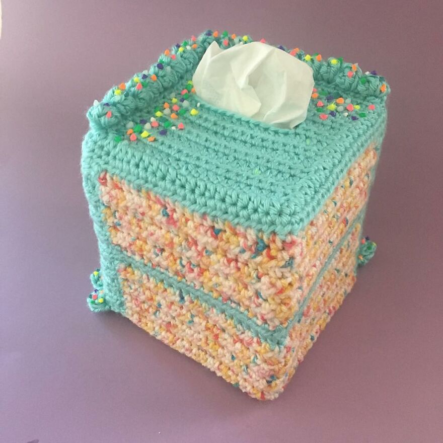 Woman Makes Crochet Dough Dishes That Are Simply "Delicious"