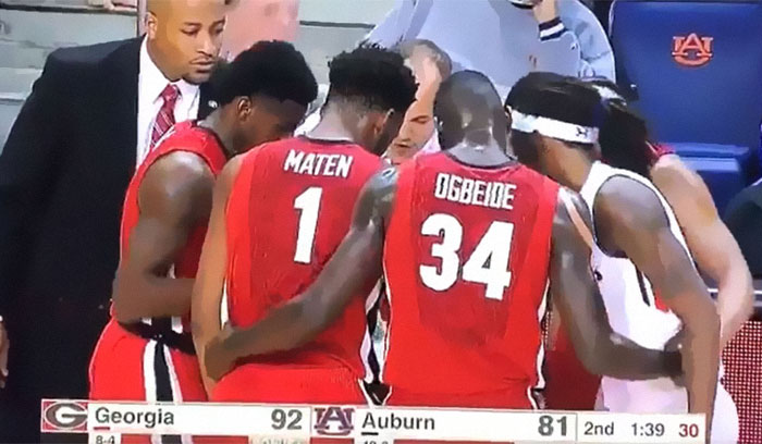 Auburn Player Joins Georgia's Huddle