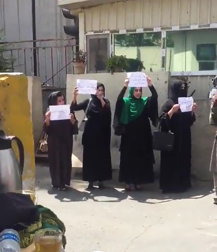 As The Taliban Takes Over Afghanistan, These Brave Women Go To The Streets To Fight For Their Rights As The Taliban Takes Over Afghanistan, These Brave Women Go To The Streets To Fight For Their Rights