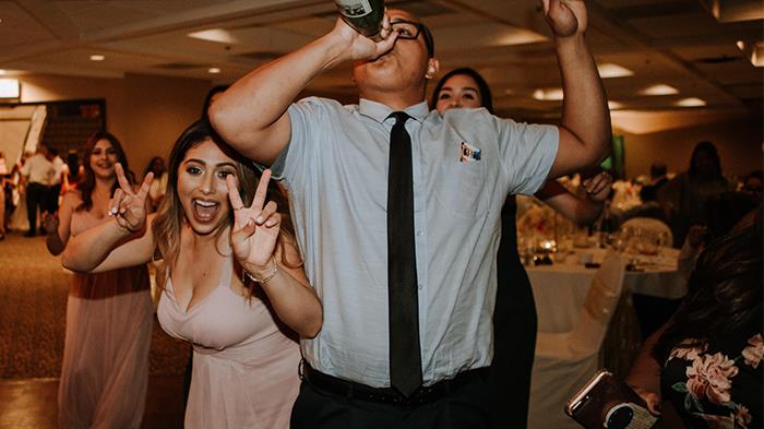 40 People Are Sharing Wedding Moments That Made Them Realize The Wedding Was A Mistake
