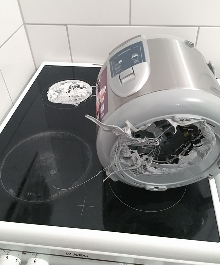 I Don't Think My Mom Understands How Her Rice Cooker Works