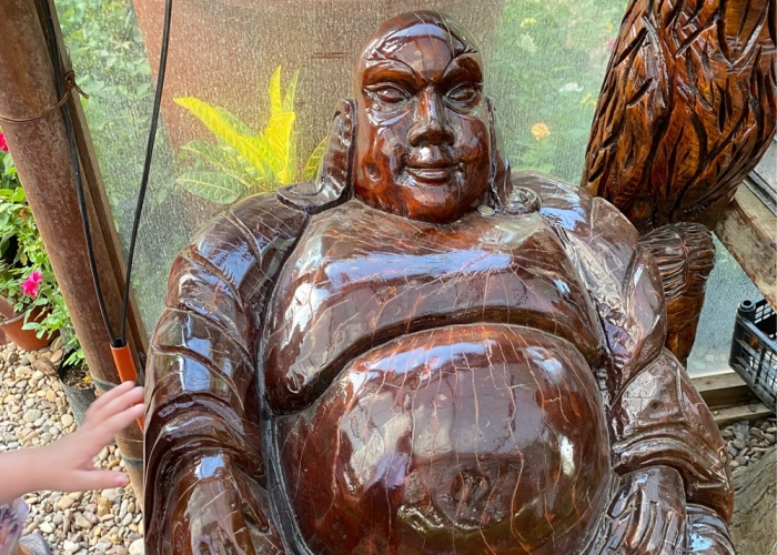 Hey Pandas, Share Your Weirdest Furniture And Home Décor