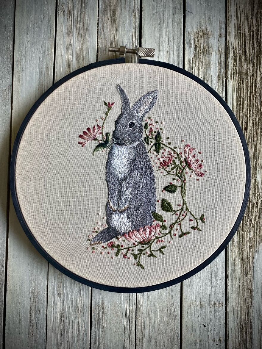 I Spent Hundreds Of Hours Embroidering These Animals///