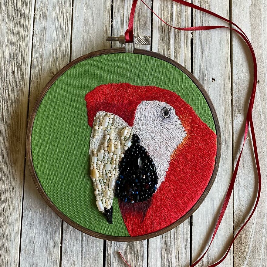 I Spent Hundreds Of Hours Embroidering These Animals///