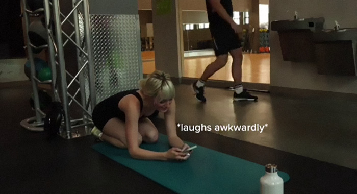 Man In His 40s Gets Turned Down For A Date With A 19-Year-Old, Embarrasses Himself With His 'Comeback' Man In His 40s Gets Turned Down For A Date With A 19-Year-Old, Embarrasses Himself With His 'Comeback'