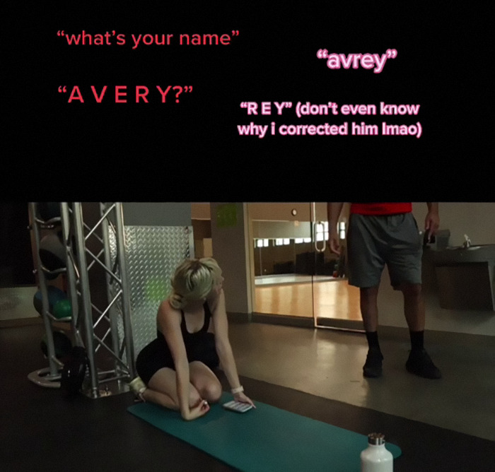 Man In His 40s Gets Turned Down For A Date With A 19-Year-Old, Embarrasses Himself With His 'Comeback' Man In His 40s Gets Turned Down For A Date With A 19-Year-Old, Embarrasses Himself With His 'Comeback'