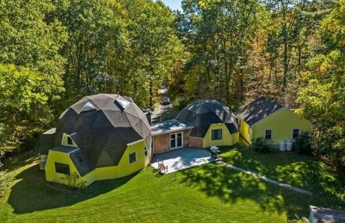 It’s All Fun And Roof Line Games Until You Have To Figure Out The Floor Plan