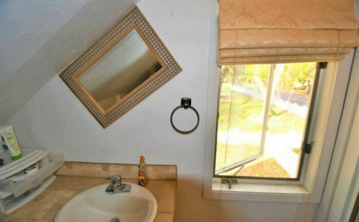 Is This A V8 Commercial?