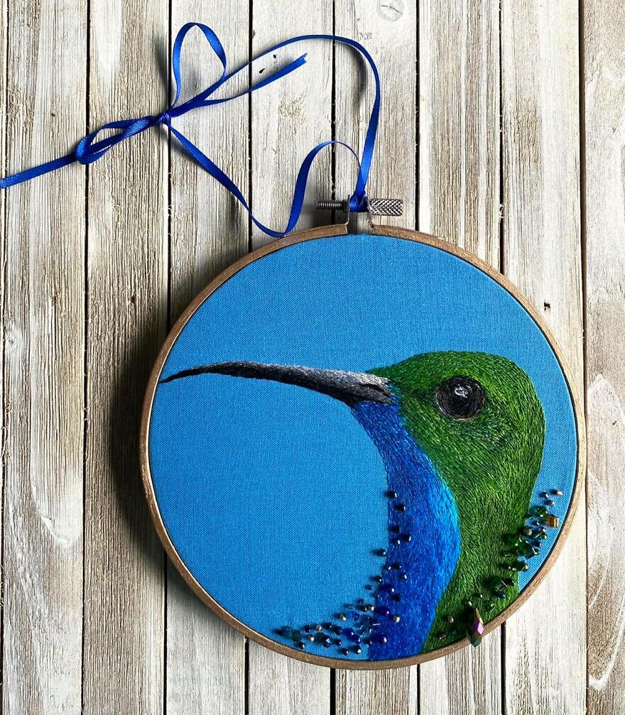 I Spent Hundreds Of Hours Embroidering These Animals///