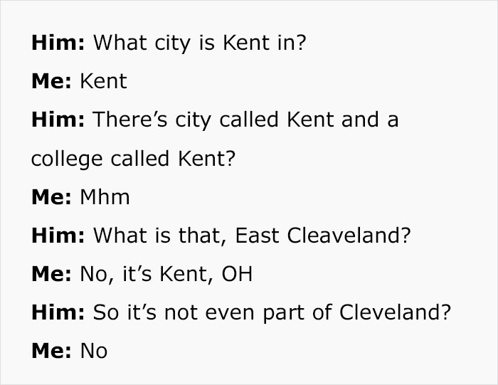 Young Woman Films Her Customer's Cringy Attempts To Hit On Her At Work Despite Her Not Being Interested, Goes Viral