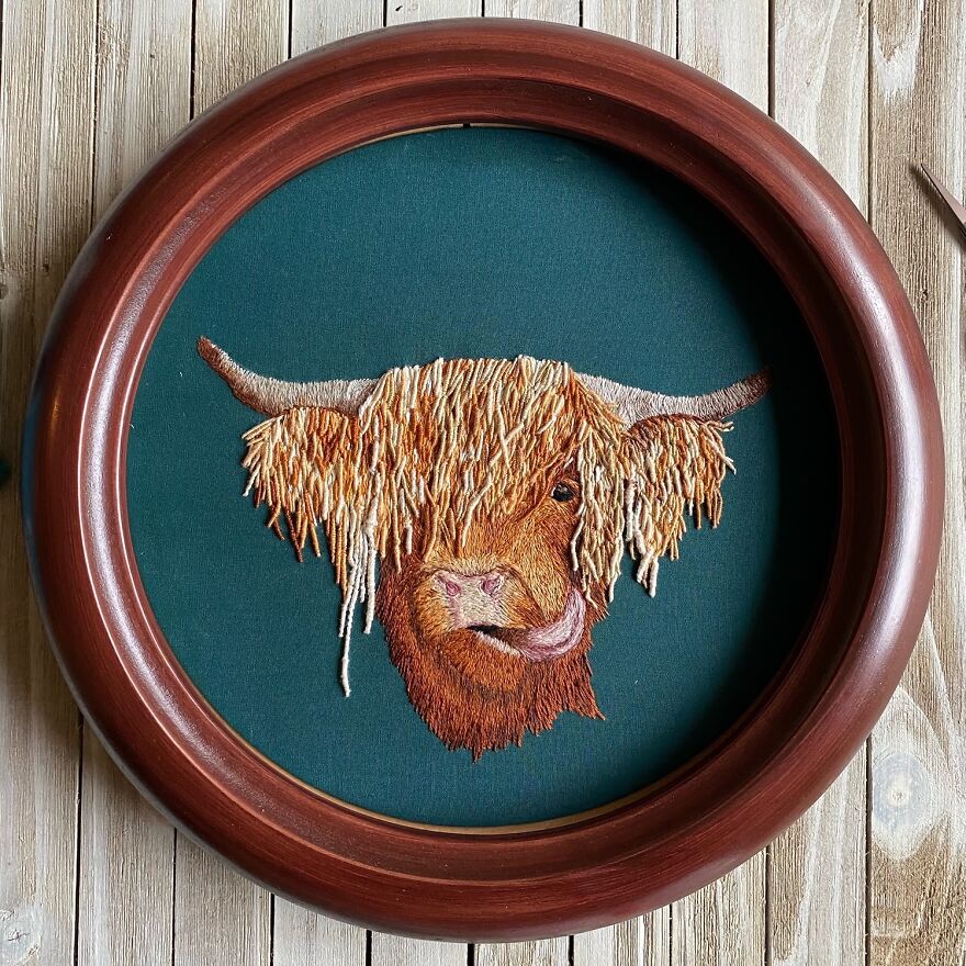 I Spent Hundreds Of Hours Embroidering These Animals///