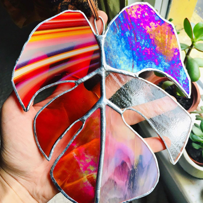 I Worked At A Glass Shop For Two Years And After I Lost My Job During The Pandemic, I Started Making Colorful Art From Stained Glass (43 Pics)