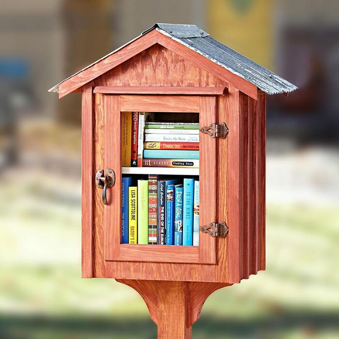 I Made A Bunch Of These Book Nooks!
