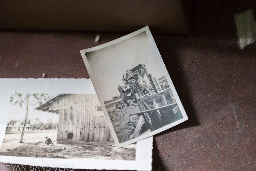 I Photographed The Abandoned Home Of A WWII Veteran And It's Like A Time Capsule I Photographed The Abandoned Home Of A WWII Veteran And It's Like A Time Capsule