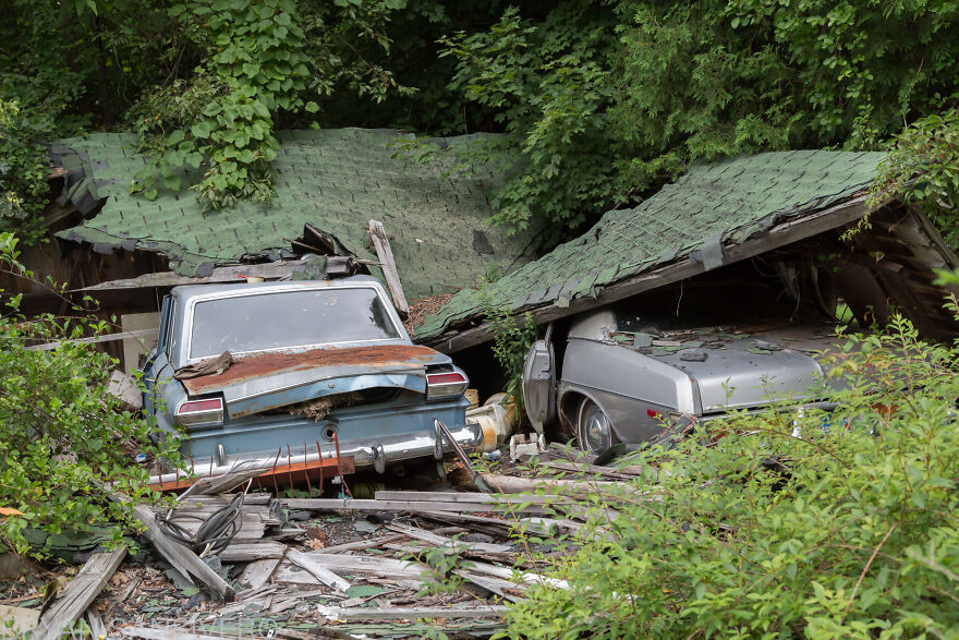 I Photographed The Abandoned Home Of A WWII Veteran And It's Like A Time Capsule I Photographed The Abandoned Home Of A WWII Veteran And It's Like A Time Capsule