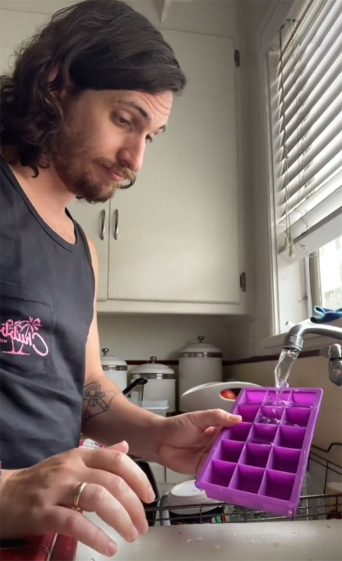 How To Fill An Ice Cube Tray: You Don't Fill It Flat, You Fill It At An Angle