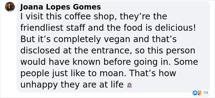 Customer Rates A Vegan Café With One Star Because They Didn't Have 'Normal' Milk, The Owner Replies With A Witty Comeback Customer Rates A Vegan Café With One Star Because They Didn't Have 'Normal' Milk, The Owner Replies With A Witty Comeback