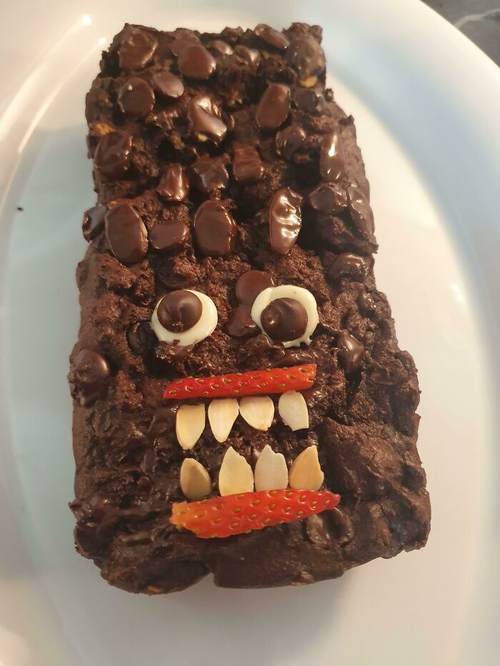 My Mum Loves Those Pictures Of Ugly Hedgehog Cakes, So I Made Her A Zero Sugar/Low Carb Version For Mother's Day. Delicious And Terrifying