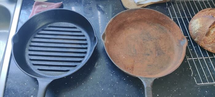 With These Two 12" Cast Iron Fb Marketplace Finds, I Can Finally Banish The Last Of The Teflon Coated Rubbish From My Kitchen. Brands Unknown, But Each Weighs 6lb+