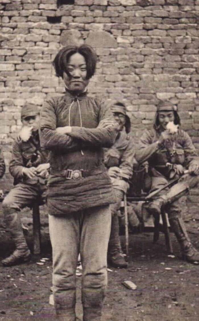 Chinese Guerrilla Fighter Cheng Benhua 成本華 Smiling Moment Before Execution By The Japanese, She Was 24. (Late 1938) [502 X 806]