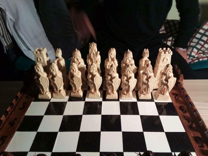 Estas son las mejores figuras de ajedrez que he visto y fueron hechas en la cárcel