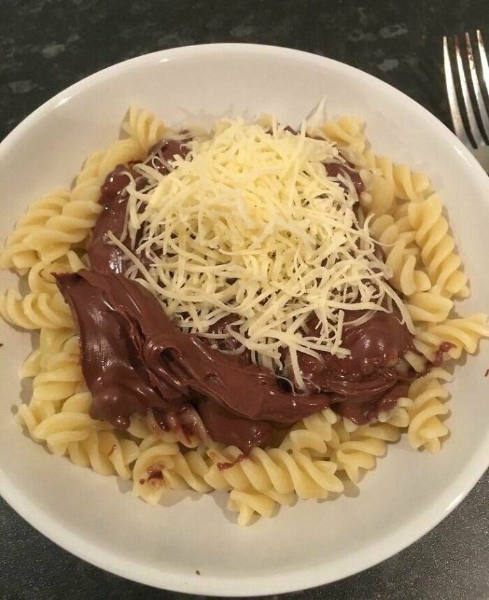 Sólo quería pasta y dulces al mismo tiempo así que... hice fideos dulces