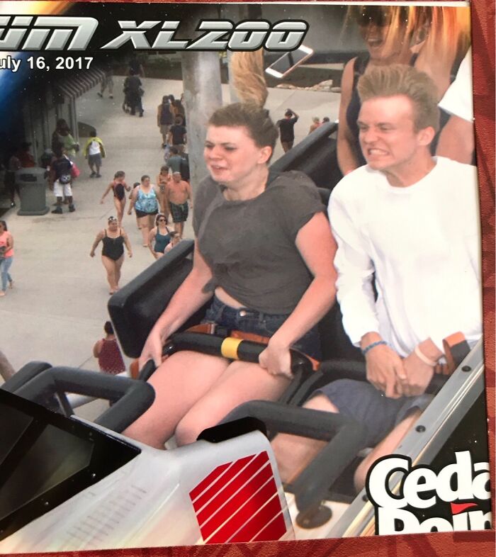 My Girlfriend Lost Her Phone This Past Weekend On A Roller Coaster, And The Ride Photo Caught The Exact Moment It Happened
