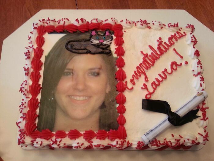 My Mom Ordered A Graduation Cake With A Cap Drawn On. I Guess They Misheard