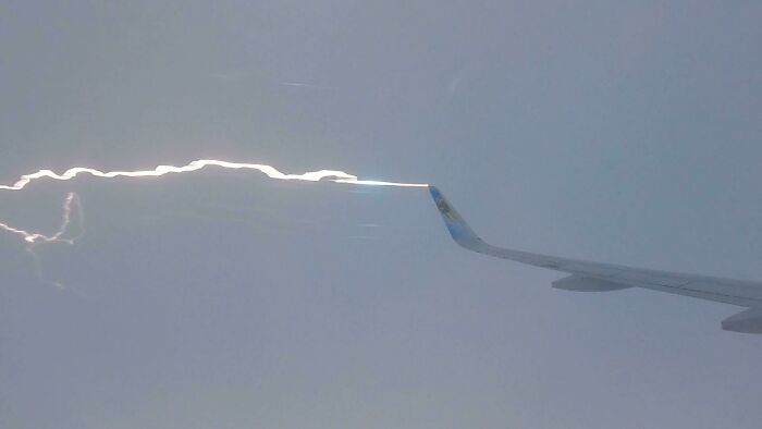 I Took A Timelapse Of My Flight And Caught The Plane Getting Struck By Lightning