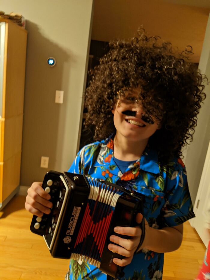 My 10-Year-Old Wanted To Be A Very Famous Singer For Halloween