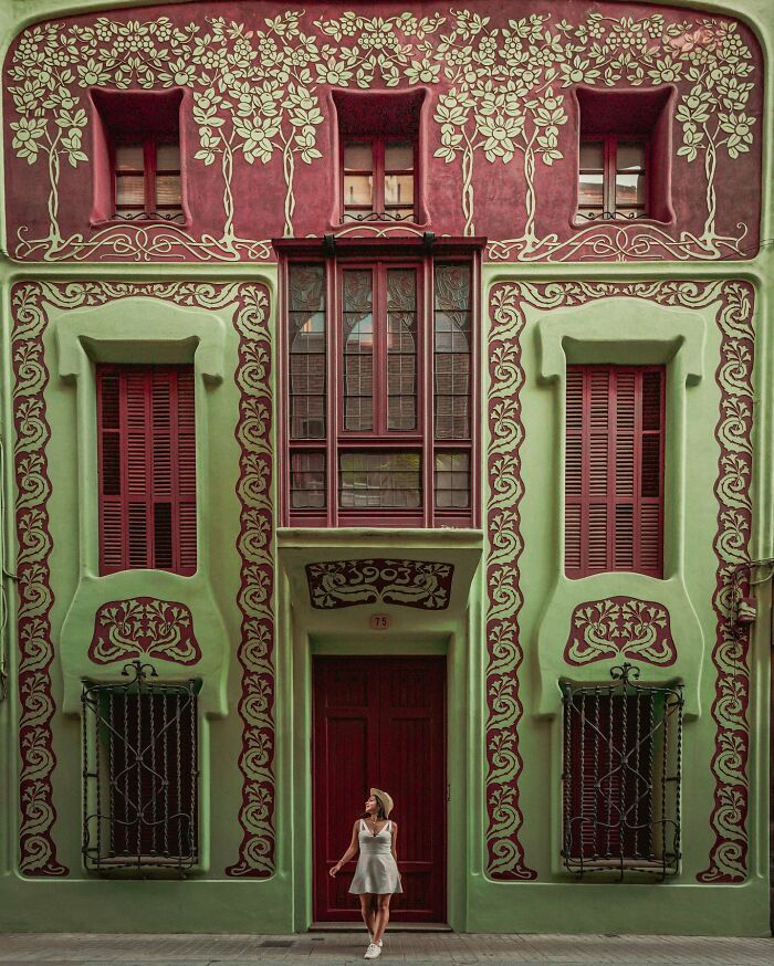 La Casa Pàdua, An Example Of Catalan Modernism Architecture Originally Built As A Single-Family Residence In 1903, Sarrià-Sant Gervasi District Of Barcelona, Spain